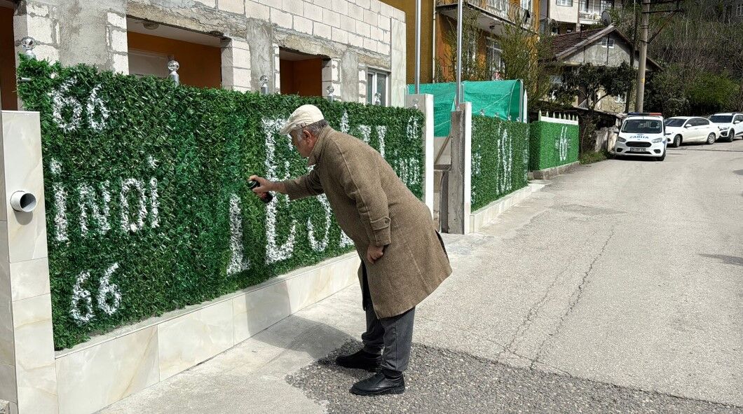 ‘ B E N M E S I H I M’ D E Y I P E V I N I N C A T I S I N A V E 1245927 370677